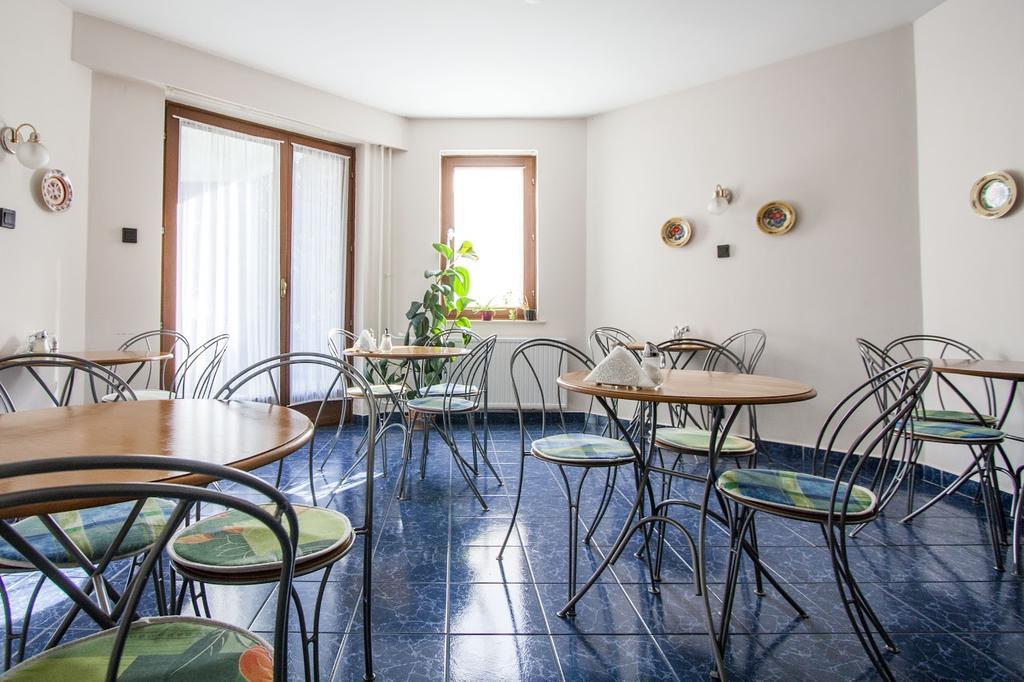 Dominika Apartman Hotel بودابست المظهر الخارجي الصورة