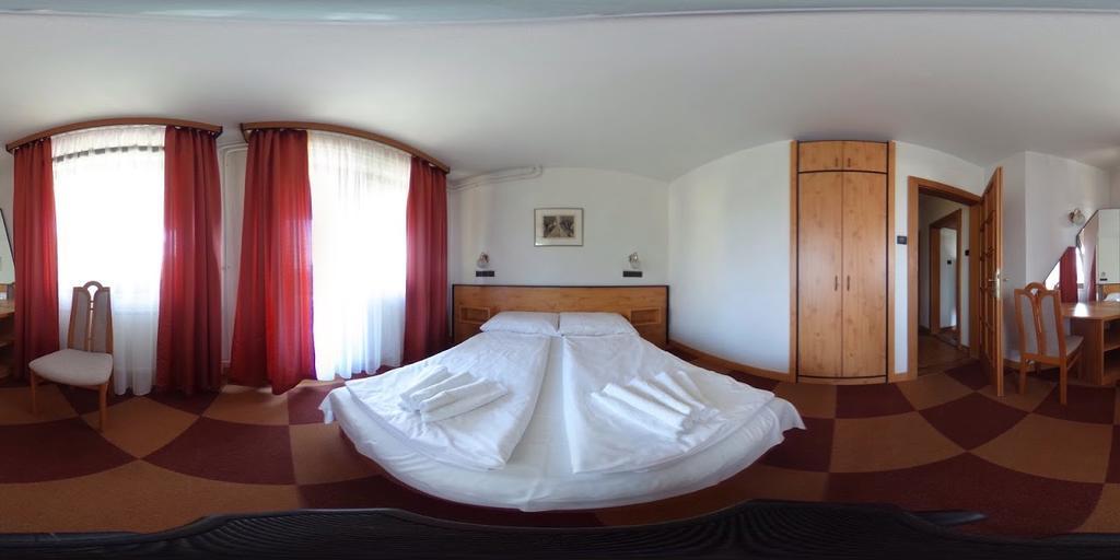 Dominika Apartman Hotel بودابست المظهر الخارجي الصورة