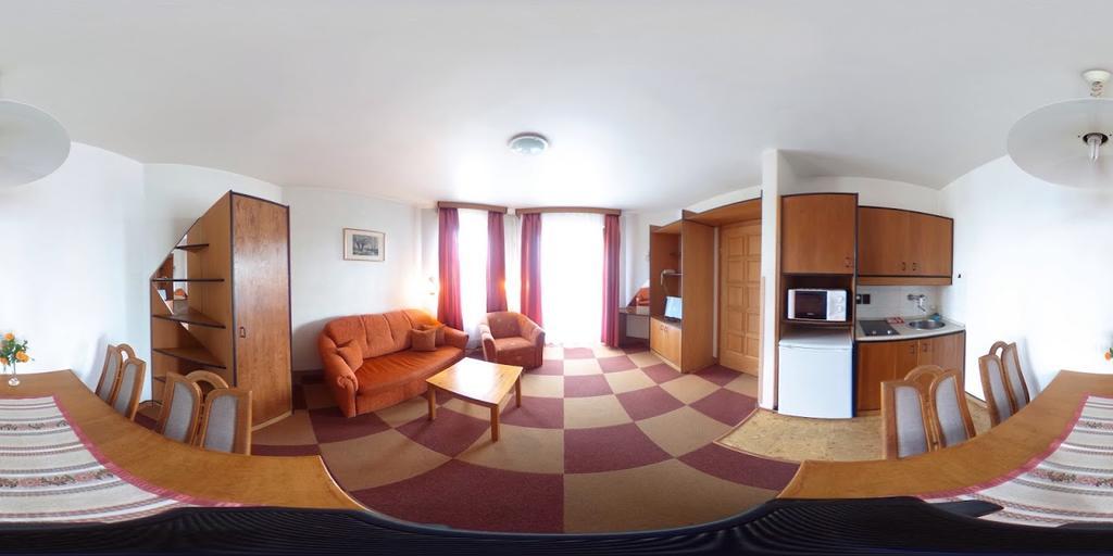 Dominika Apartman Hotel بودابست المظهر الخارجي الصورة